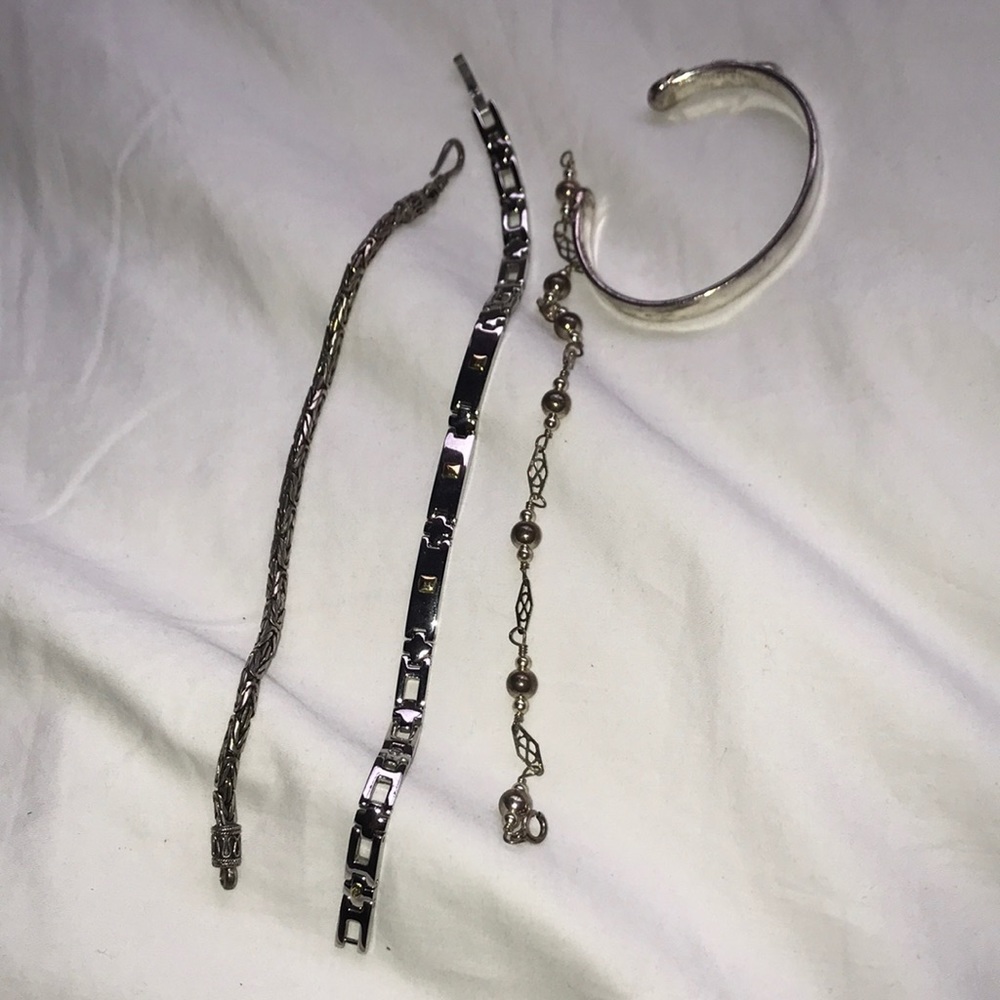 Women’s silver bracelets